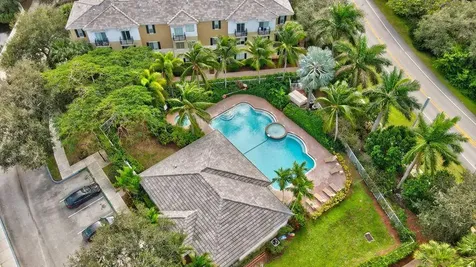 3813 NW 5th Terrace Boca Raton FL 33431