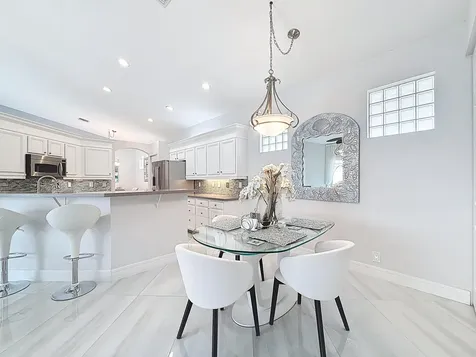 7121 Nw Turtle Walk Boca Raton FL 33487
