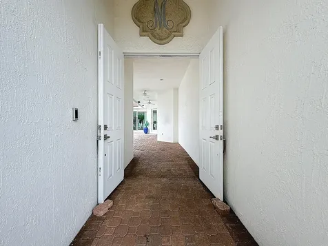 7121 Nw Turtle Walk Boca Raton FL 33487