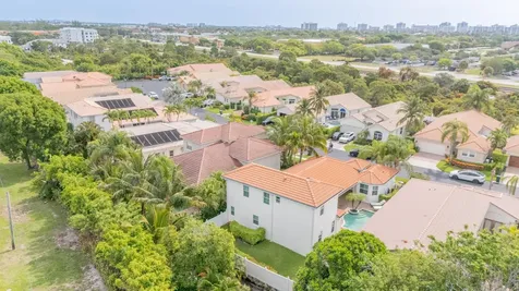 7121 Nw Turtle Walk Boca Raton FL 33487