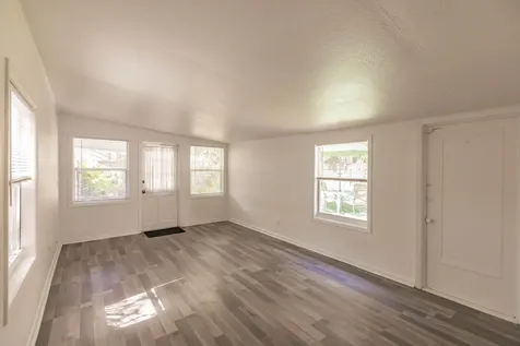 808 N Palmway Lake Worth Beach FL 33460