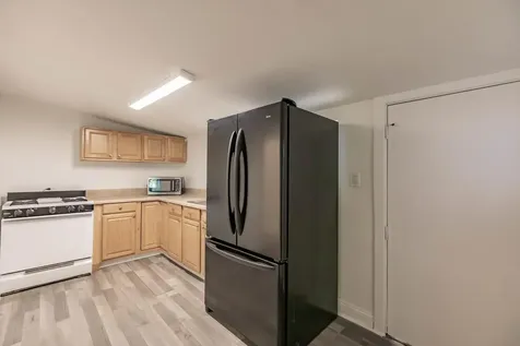 808 N Palmway Lake Worth Beach FL 33460
