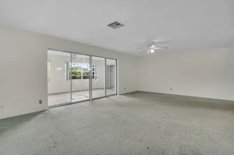 6113 Rainbow Circle Greenacres FL 33463