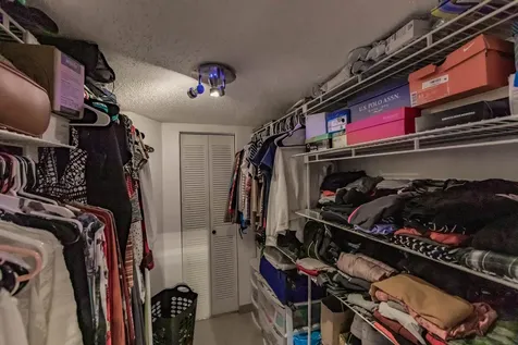 4270 Nw 40th Street Lauderdale Lakes FL 33319