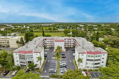 4270 Nw 40th Street Lauderdale Lakes FL 33319