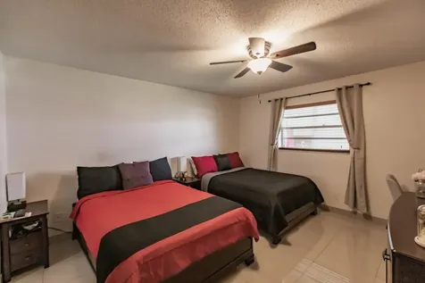 4270 Nw 40th Street Lauderdale Lakes FL 33319