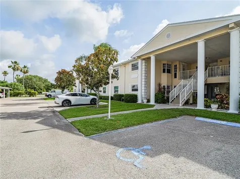 700 Lake Orchid Circle Vero Beach FL 32962