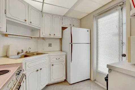1021 Crystal Lake Drive Deerfield Beach FL 33064