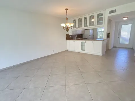 21 Abbey Lane Delray Beach FL 33446