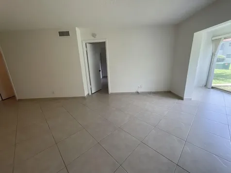 21 Abbey Lane Delray Beach FL 33446
