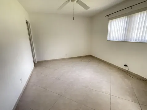 21 Abbey Lane Delray Beach FL 33446
