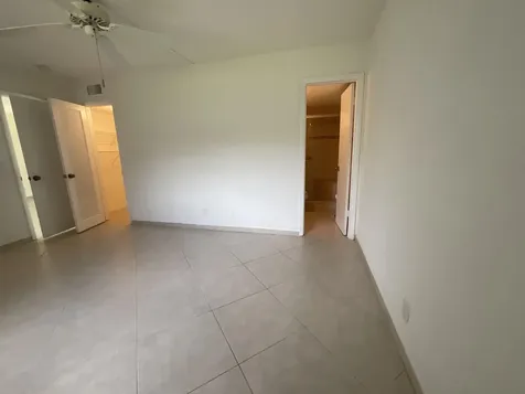 21 Abbey Lane Delray Beach FL 33446