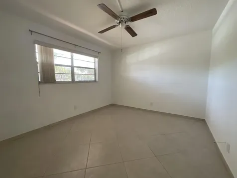 21 Abbey Lane Delray Beach FL 33446