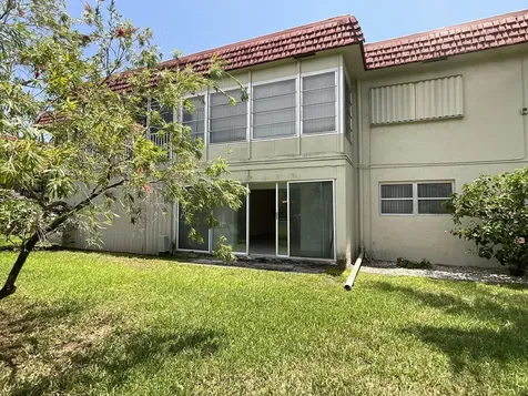 21 Abbey Lane Delray Beach FL 33446