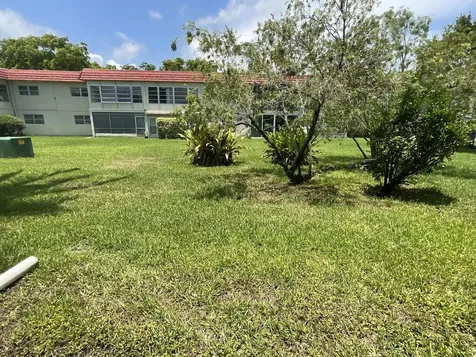 21 Abbey Lane Delray Beach FL 33446
