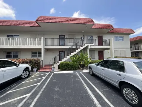 21 Abbey Lane Delray Beach FL 33446