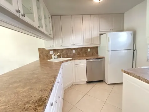 21 Abbey Lane Delray Beach FL 33446
