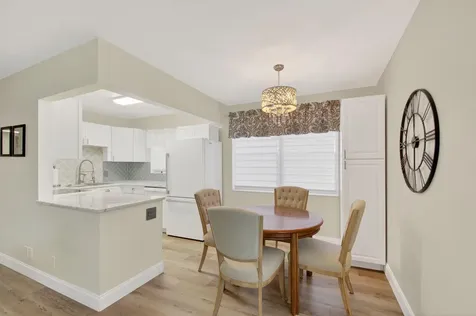 216 Dorchester J West Palm Beach FL 33417