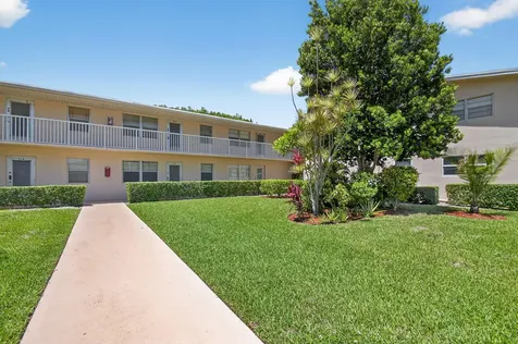 216 Dorchester J West Palm Beach FL 33417