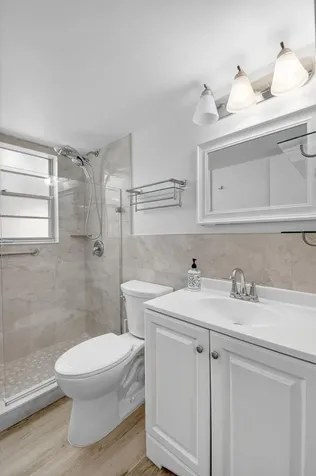 216 Dorchester J West Palm Beach FL 33417