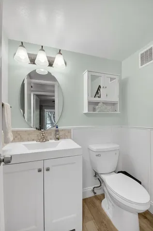 216 Dorchester J West Palm Beach FL 33417