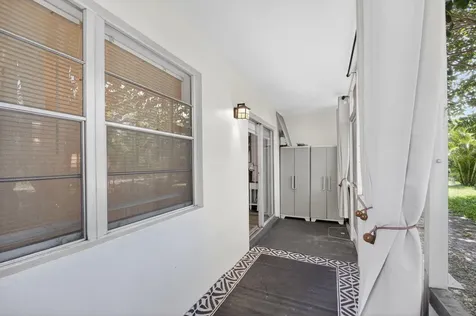 216 Dorchester J West Palm Beach FL 33417