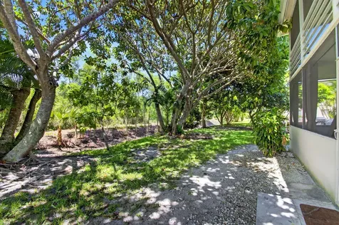 216 Dorchester J West Palm Beach FL 33417