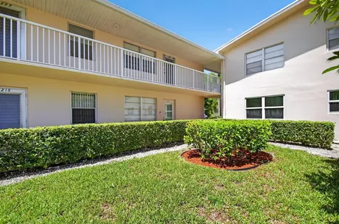 216 Dorchester J West Palm Beach FL 33417
