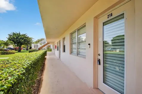 216 Dorchester J West Palm Beach FL 33417