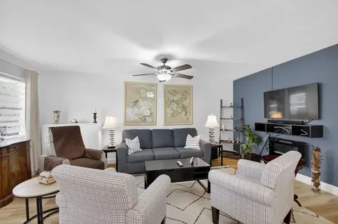 216 Dorchester J West Palm Beach FL 33417