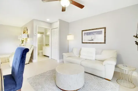 377 Prestwick Lane Palm Beach Gardens FL 33418
