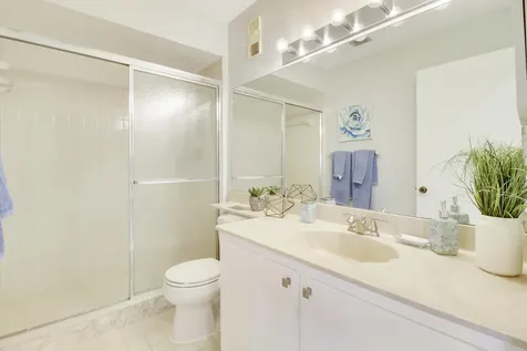 377 Prestwick Lane Palm Beach Gardens FL 33418