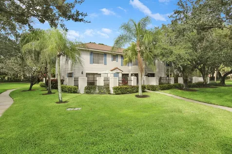 377 Prestwick Lane Palm Beach Gardens FL 33418