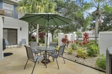377 Prestwick Lane Palm Beach Gardens FL 33418