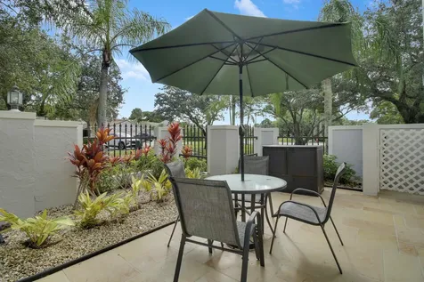 377 Prestwick Lane Palm Beach Gardens FL 33418