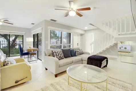 377 Prestwick Lane Palm Beach Gardens FL 33418