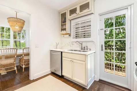 231 Cocoanut Row Palm Beach FL 33480