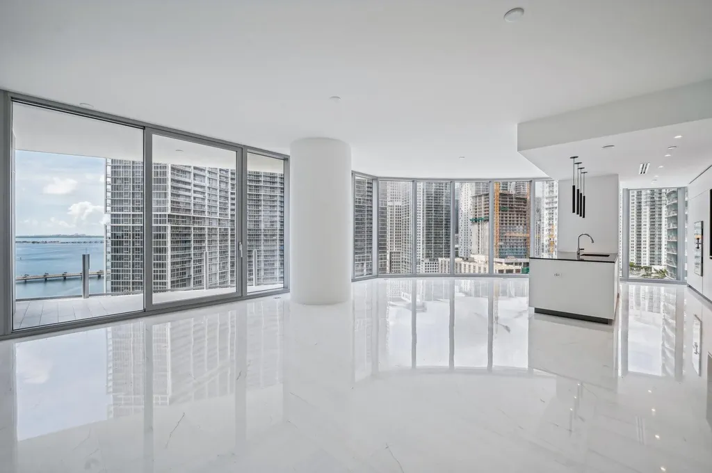 300 Biscayne Boulevard Way Miami FL 33131