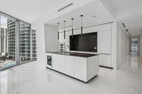 300 Biscayne Boulevard Way Miami FL 33131