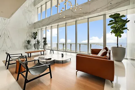 300 Biscayne Boulevard Way Miami FL 33131