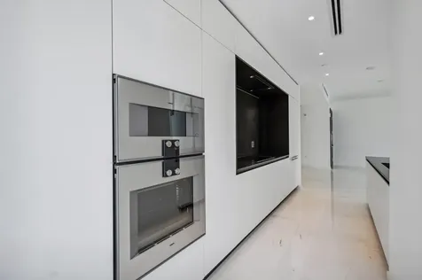 300 Biscayne Boulevard Way Miami FL 33131