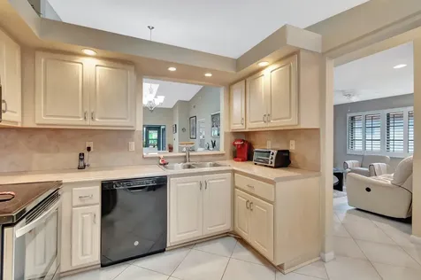 6375 Kings Gate Circle Delray Beach FL 33484