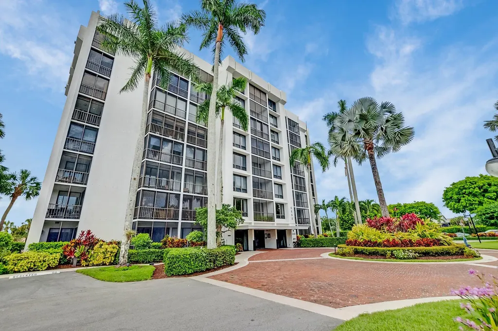 6895 Willow Wood Drive Boca Raton FL 33434
