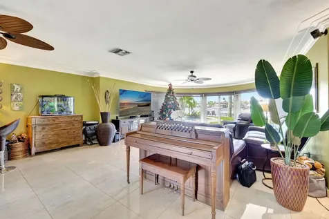 2360 Se 7th Drive Pompano Beach FL 33062