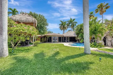 2360 Se 7th Drive Pompano Beach FL 33062
