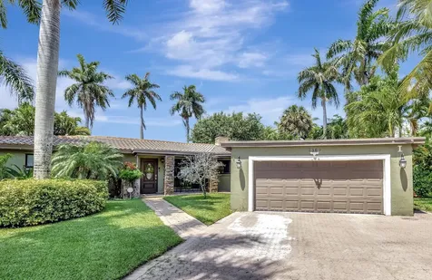 2360 Se 7th Drive Pompano Beach FL 33062