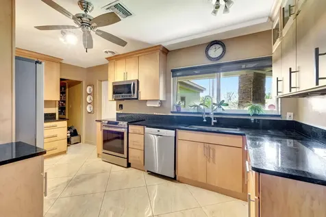 2360 Se 7th Drive Pompano Beach FL 33062
