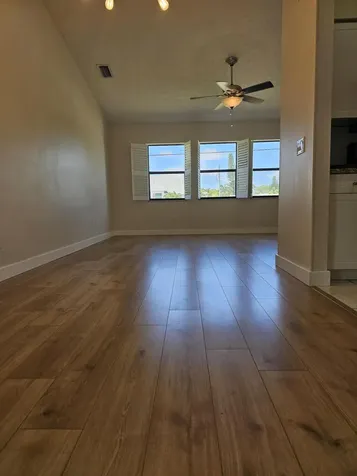 389 Se Whitmore Drive Port Saint Lucie FL 34984