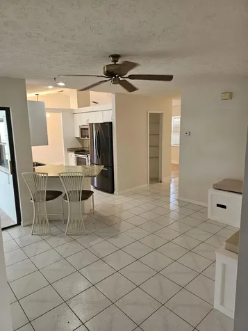 389 Se Whitmore Drive Port Saint Lucie FL 34984
