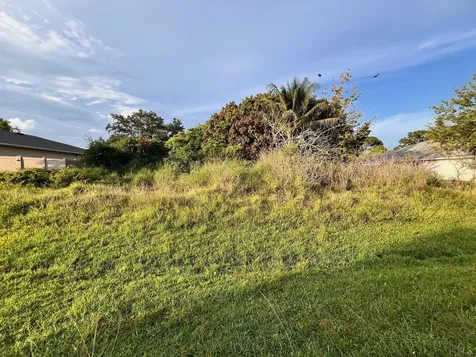 2189 SE Gaslight Street Port Saint Lucie FL 34952